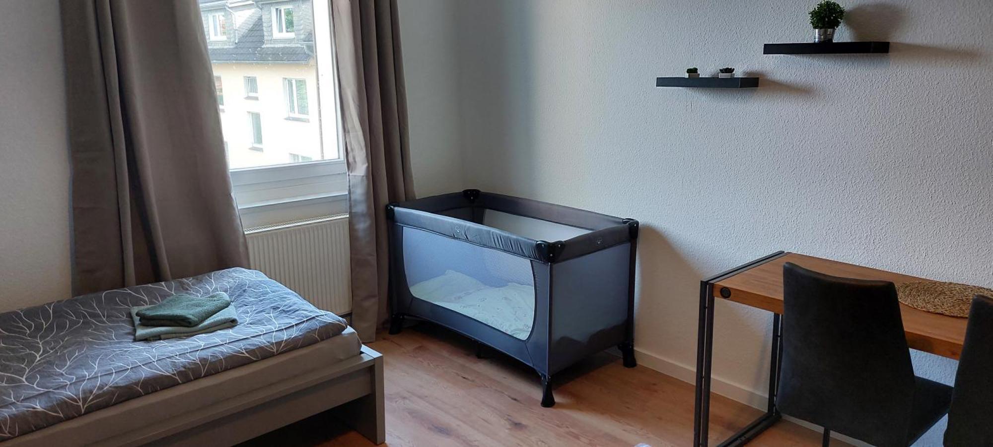 Charlie , Solingen Mitte, Ferien/Messe Wohnung Fuer Bis Zu 5 Personen Экстерьер фото